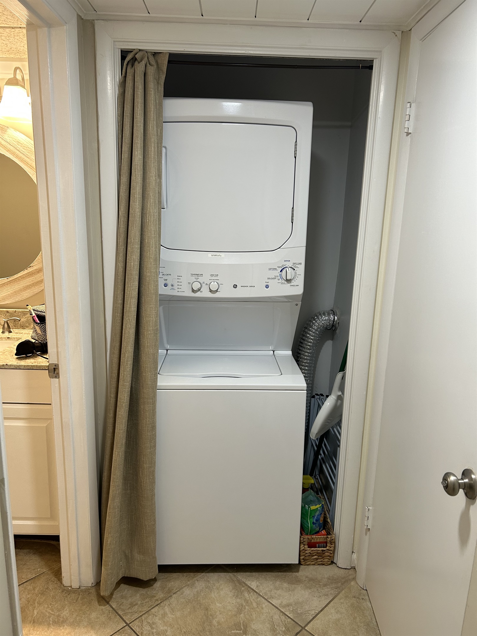 Who wants to do laundry on vacation? No one! If you find yourself in jam. We've got you covered.