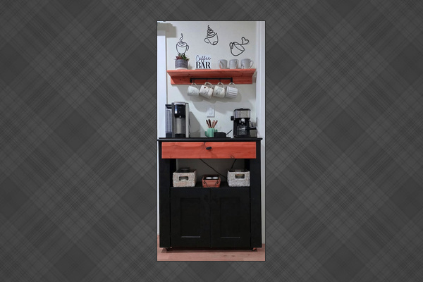 Wake up and sip at the Cactus Chill coffee bar. Featuring multiple brewing options and mugs to make your mornings easy and enjoyable.