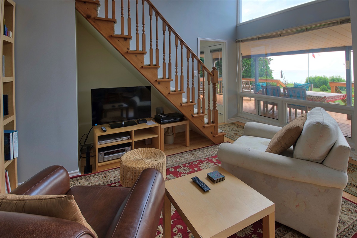 e849f02704334674b6f3a76e70dbd333 Large