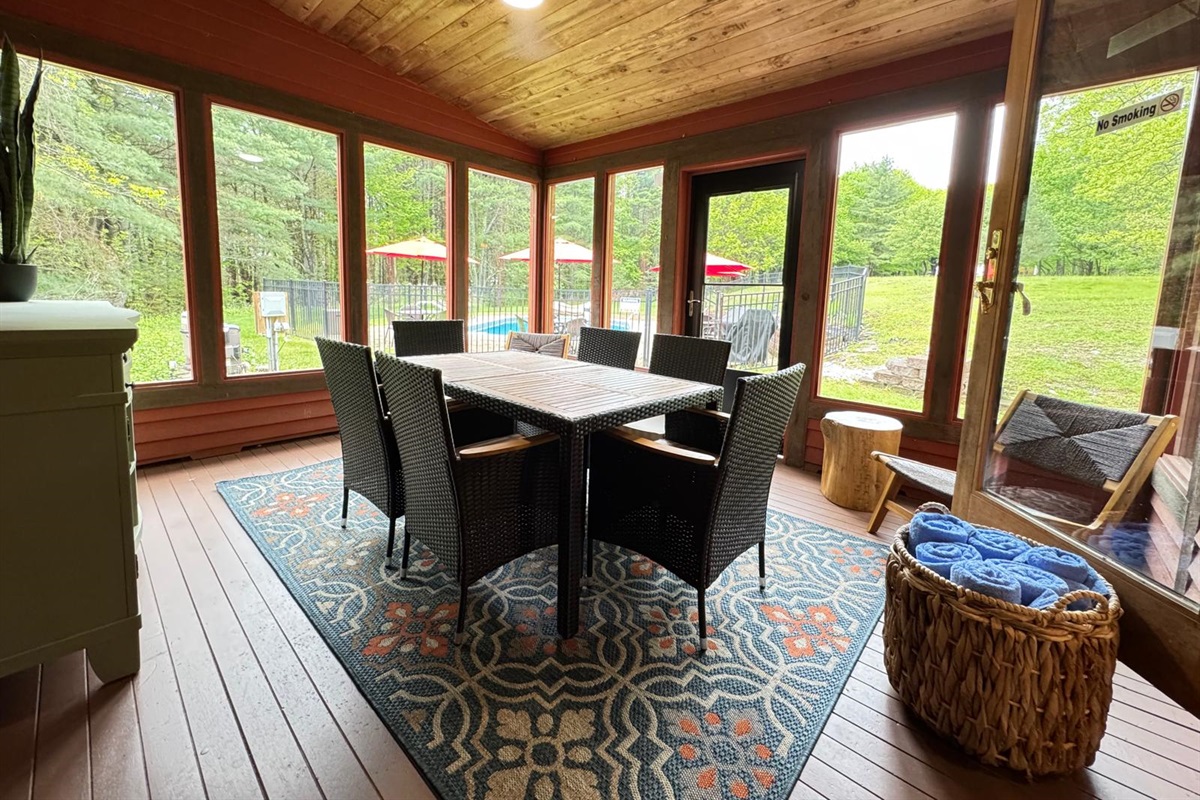 3 season room 