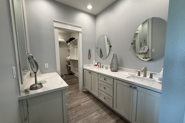 Master Bath Double Vanity and Dressing Table