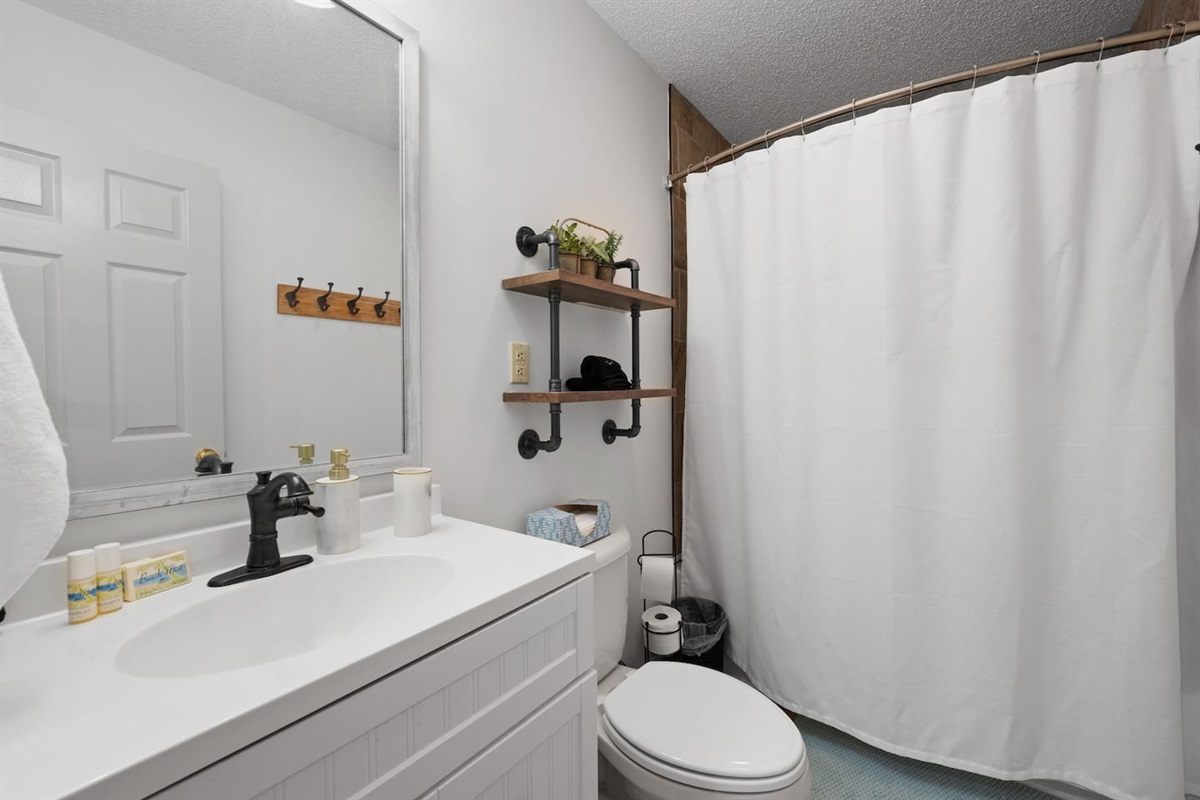 Shared bath with shower/tub combo