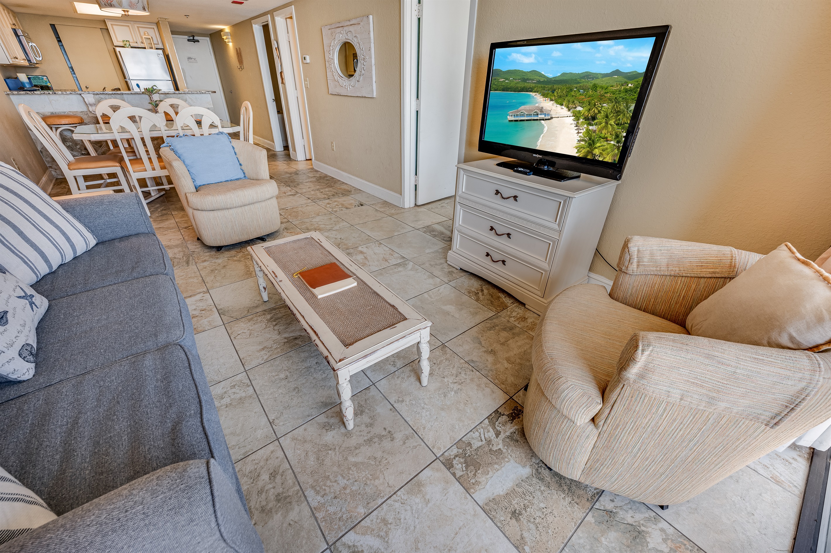 Stunning Views! 2BR Oceanfront,Beach Cove & pools 5