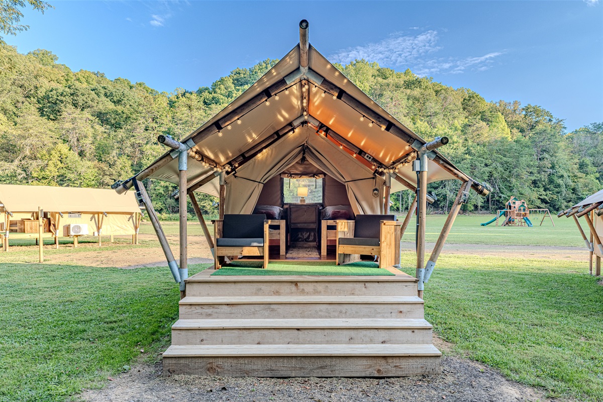 Virgo sleeps 2 in single beds and has a mini split for all season comfort.