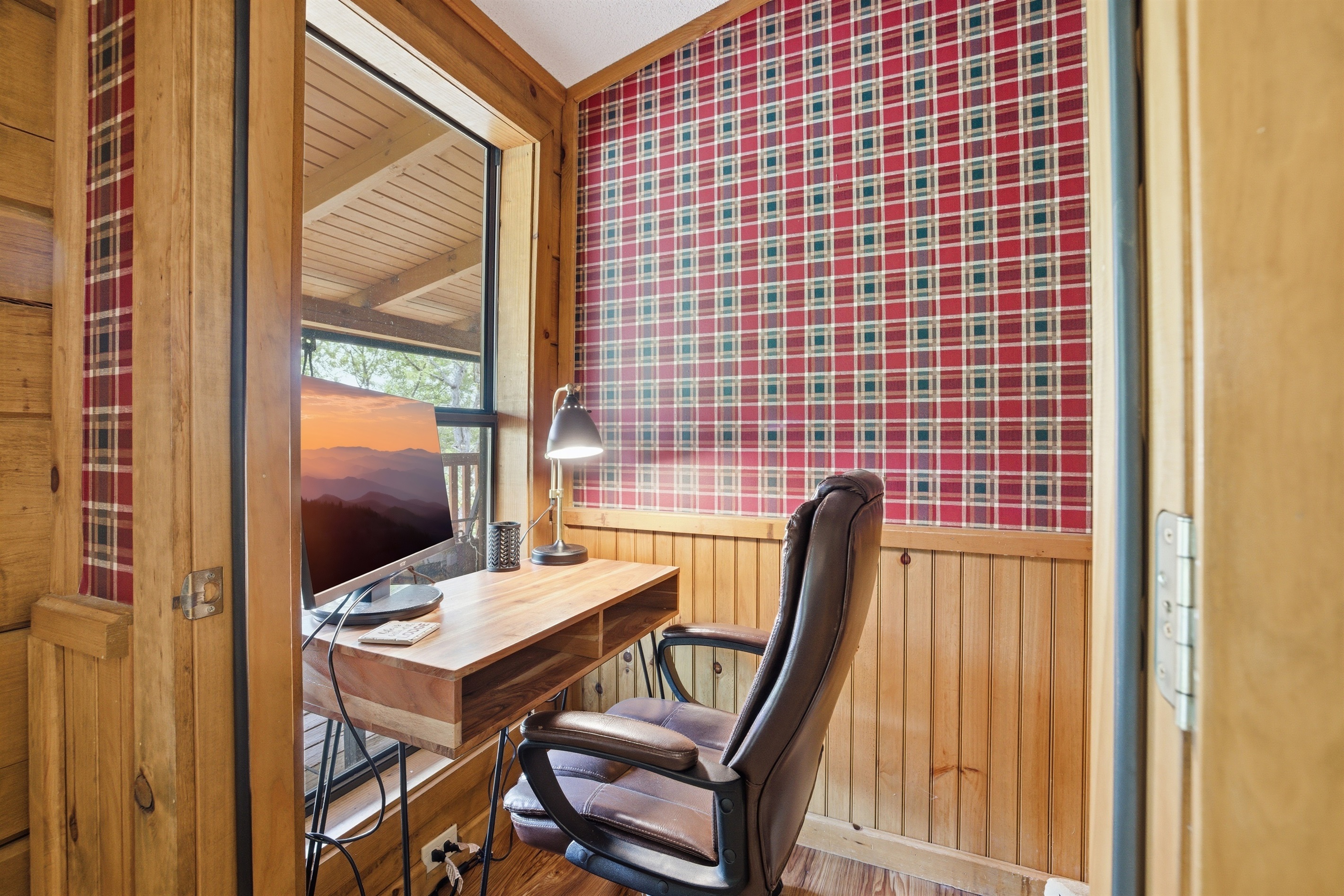 Private Room with desk, chair and monitor