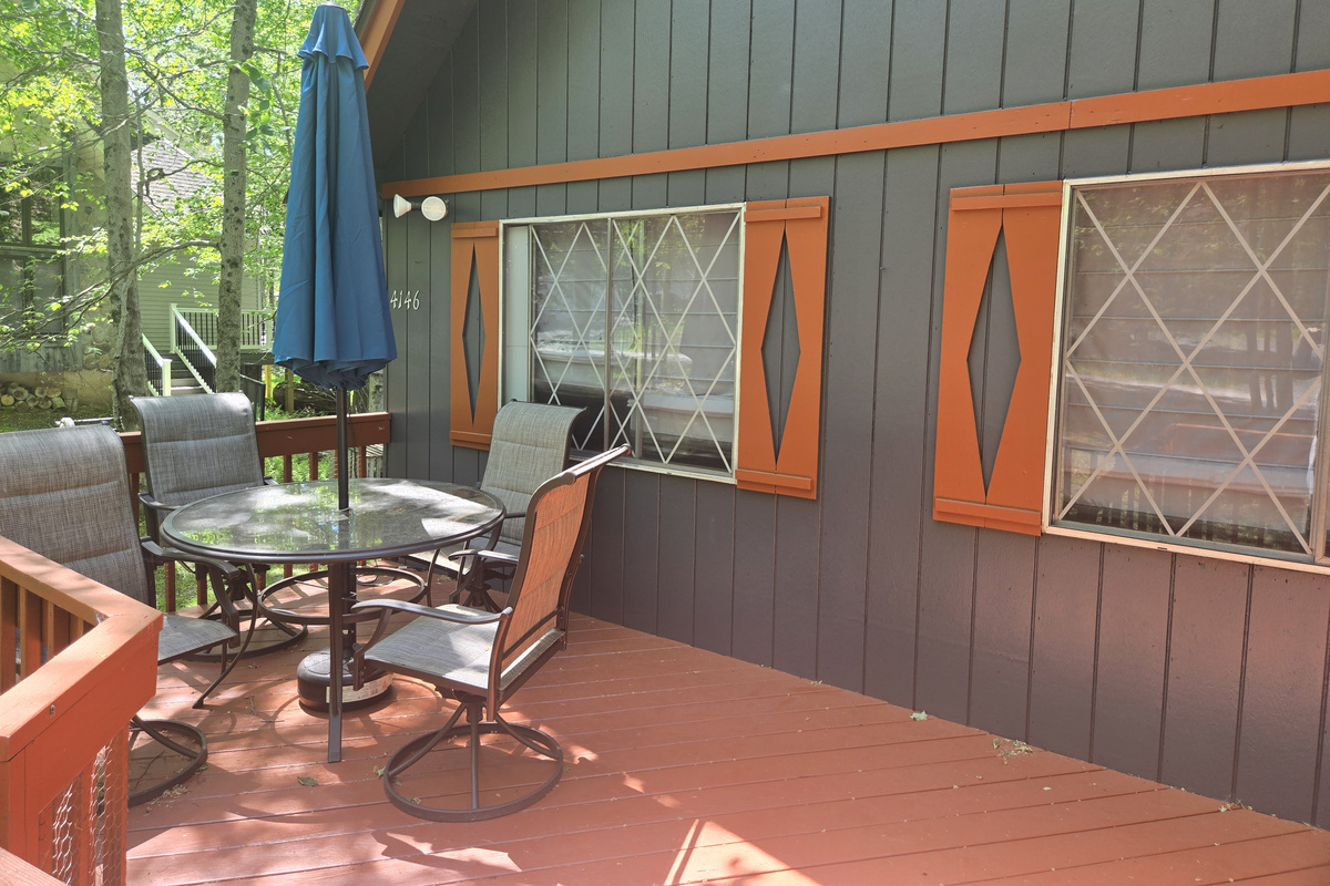 Deck with seating area