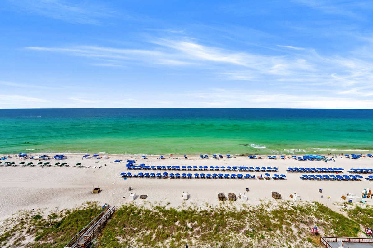 Enjoy beautiful views of The Gulf of America from Balcony