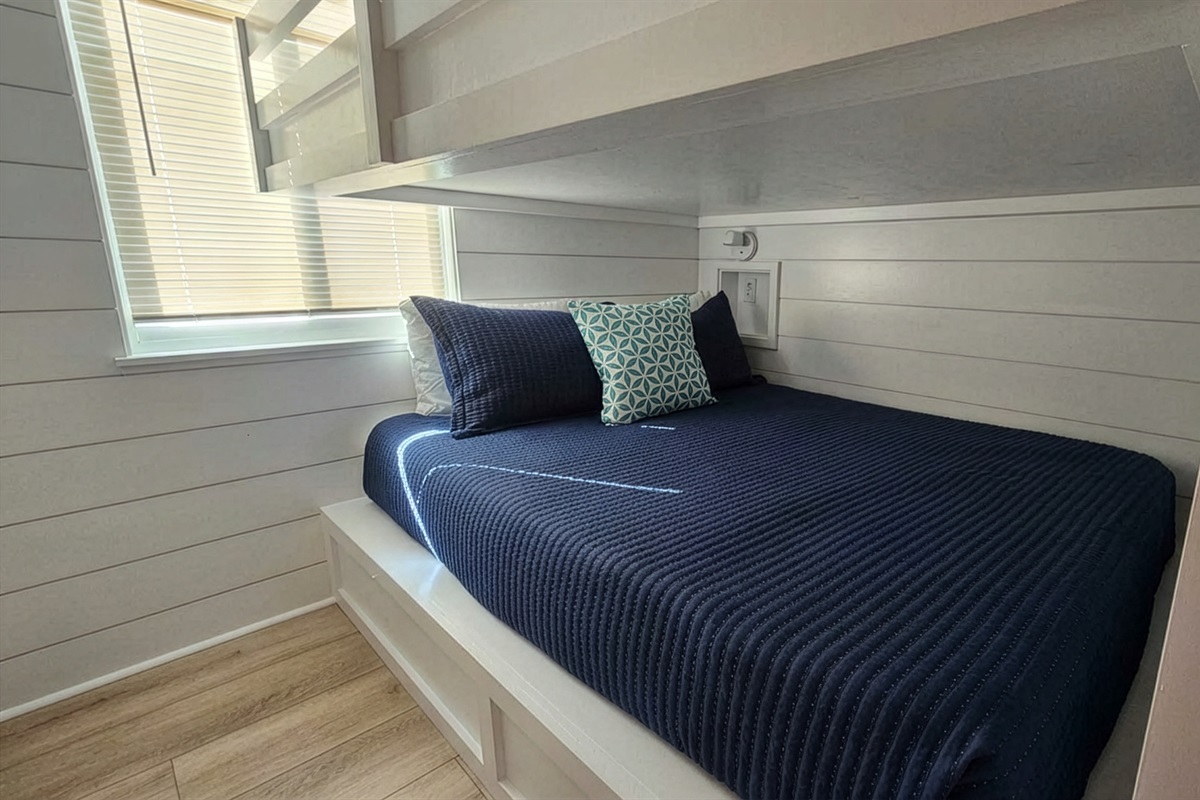 Lower bunk