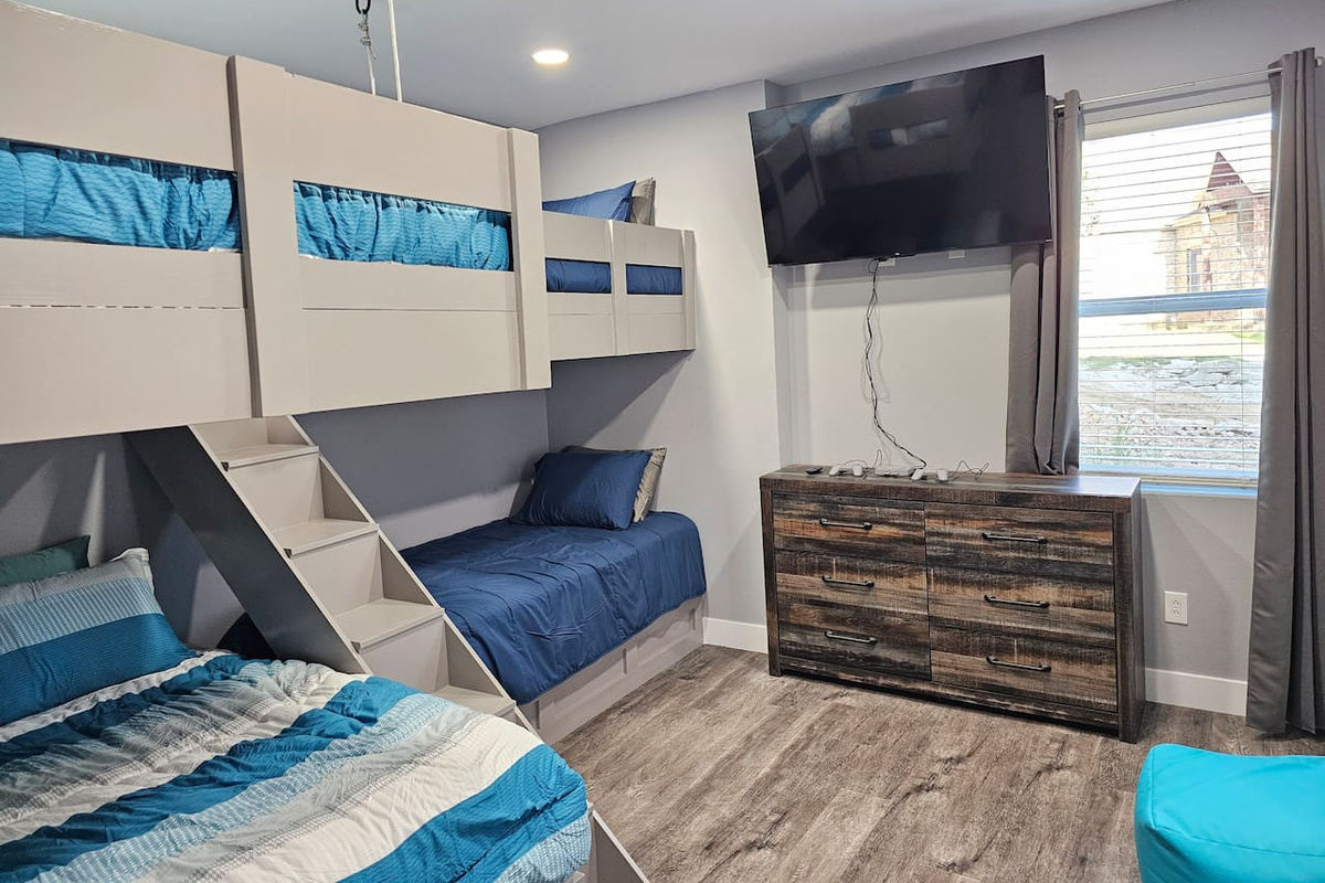 Fun bunk space with TV for movies or games.
