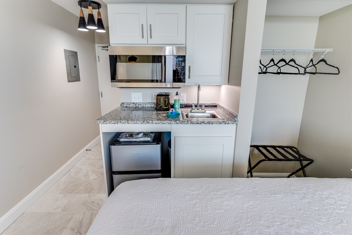 Beautiful Bedroom with Amazing Views 🌊☀️