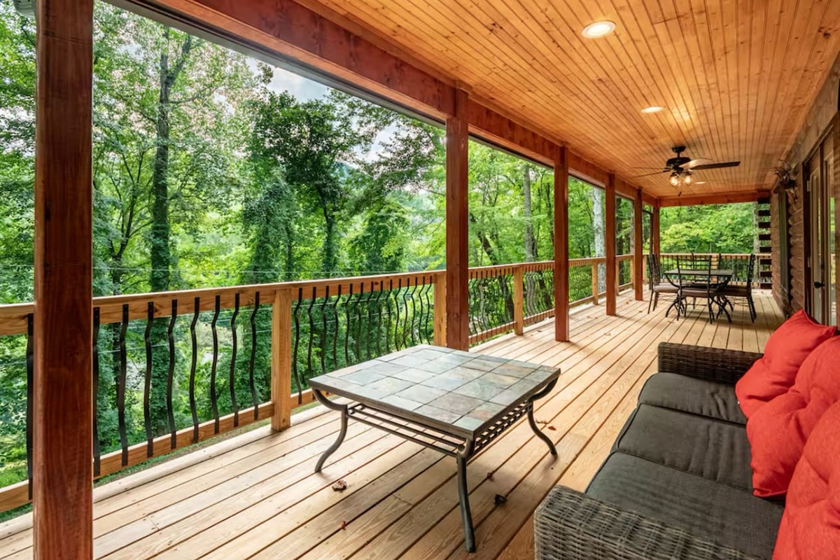 Wrap around deck of the cabin
