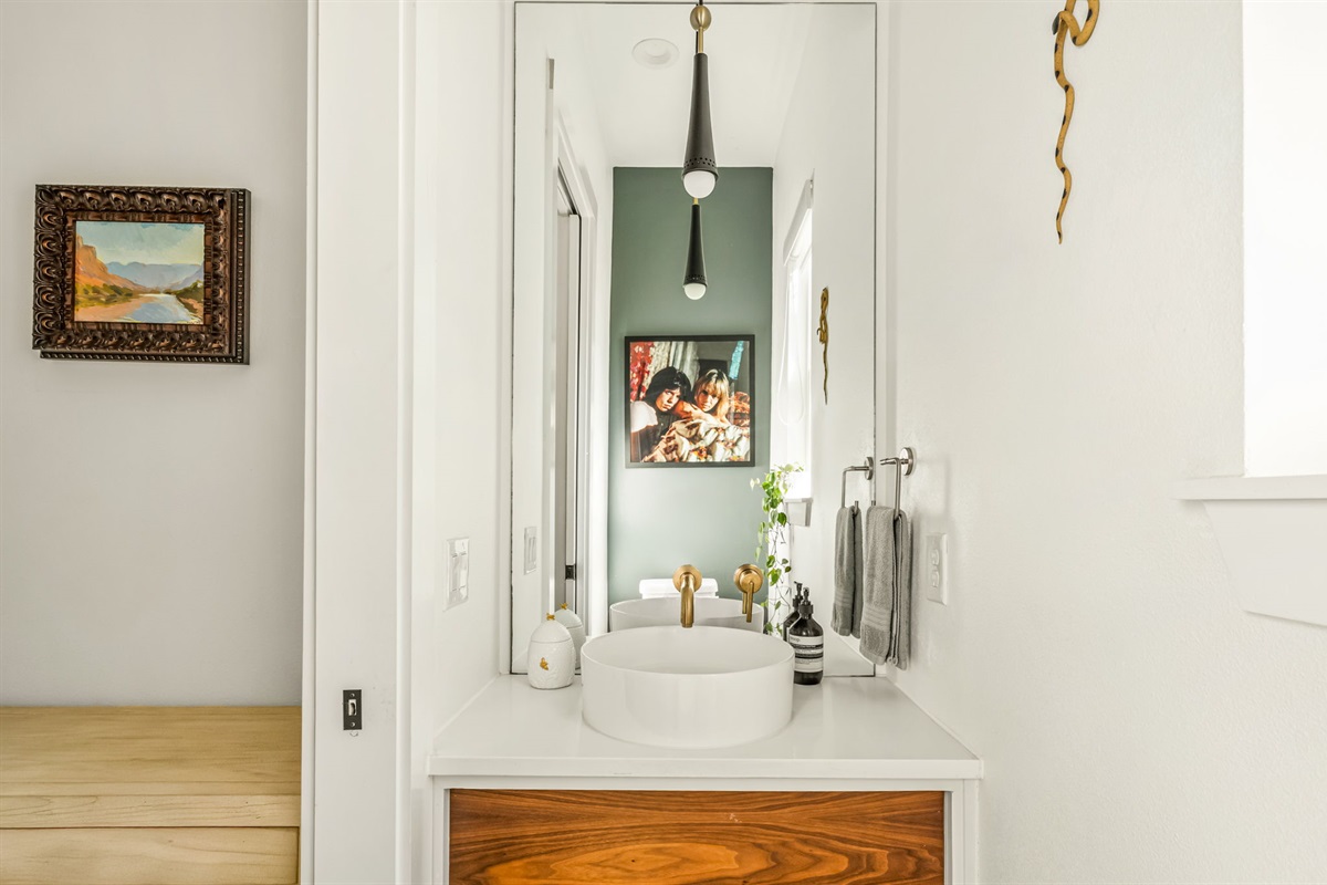 Thoughtfully designed vanity space for your daily routine