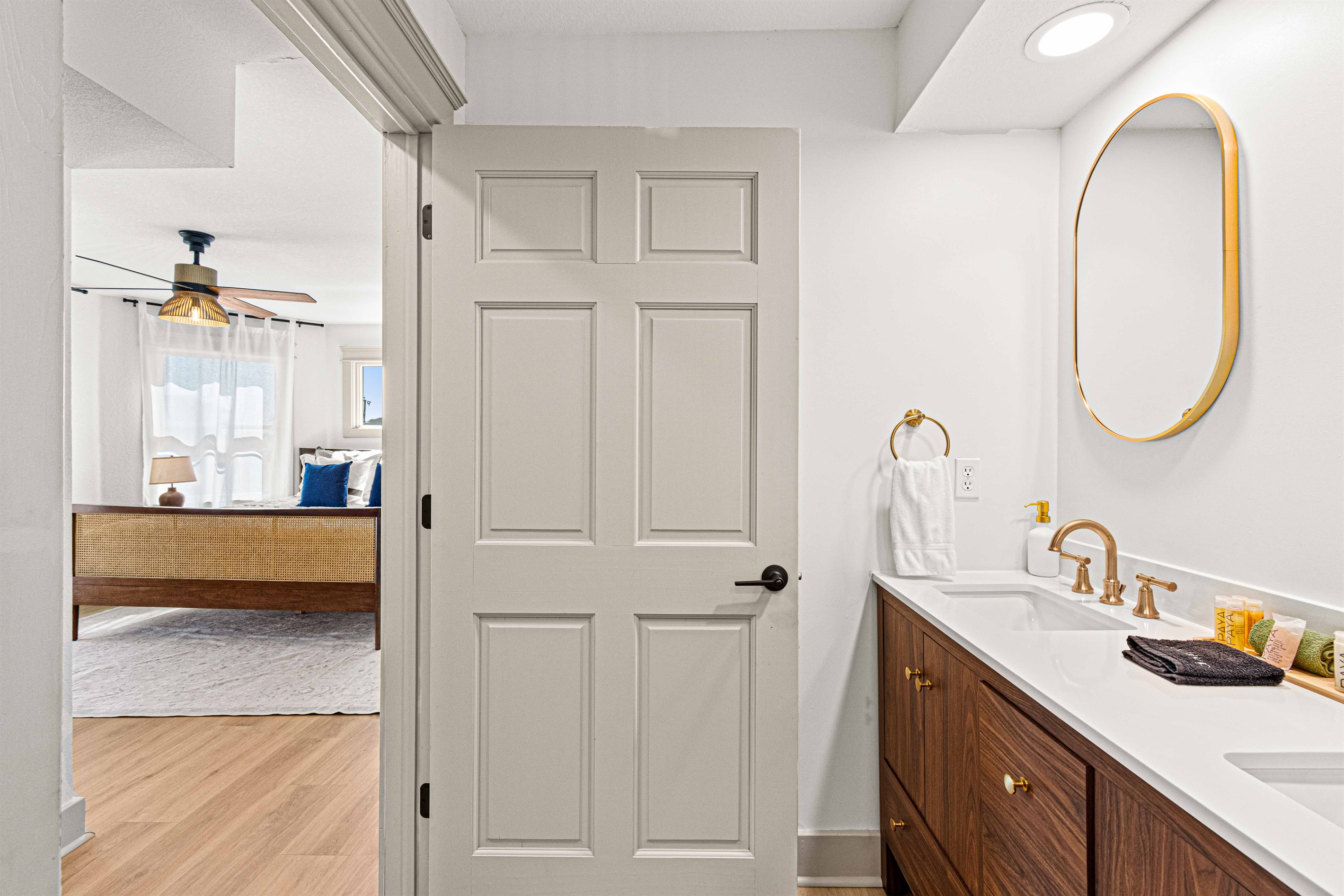 Private en-suite bathroom