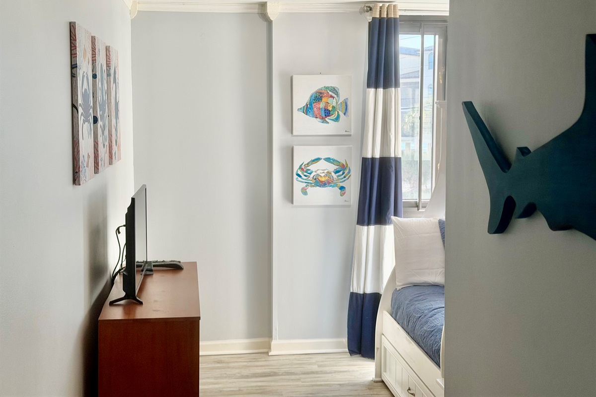 As you enter the guest bedroom you'll immediately see the great views!!