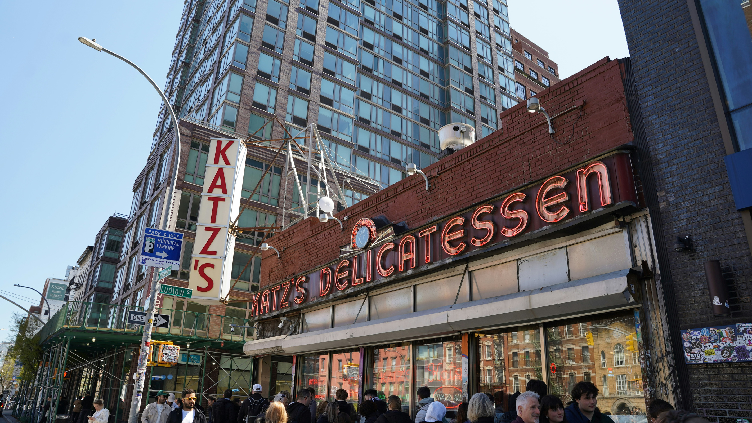 Katz's Delicatessen — iconic Lower East Side landmark, NYC