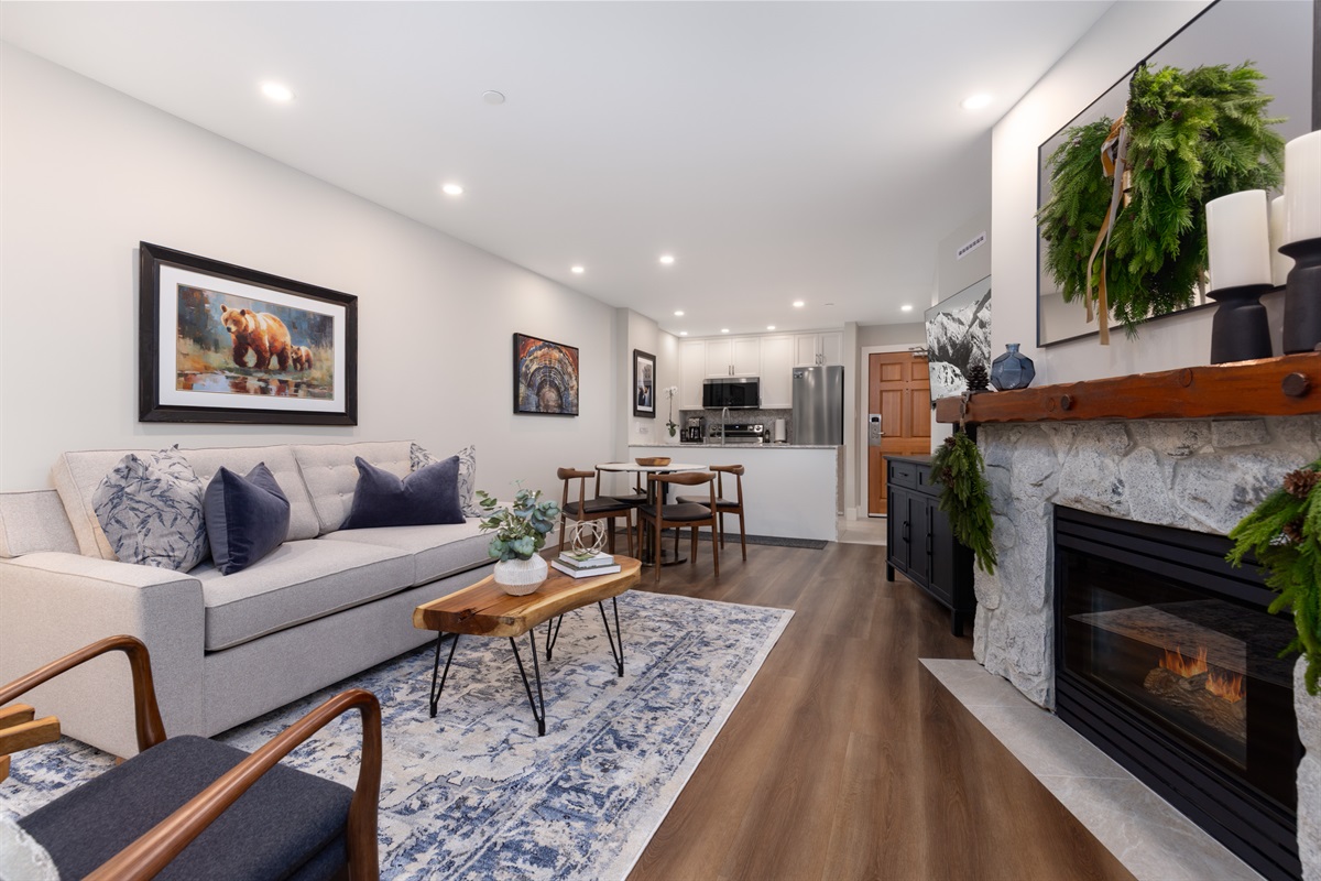 Watch the skiers / snowboarders fly by while you sit on the couch or grill on the BBQ.