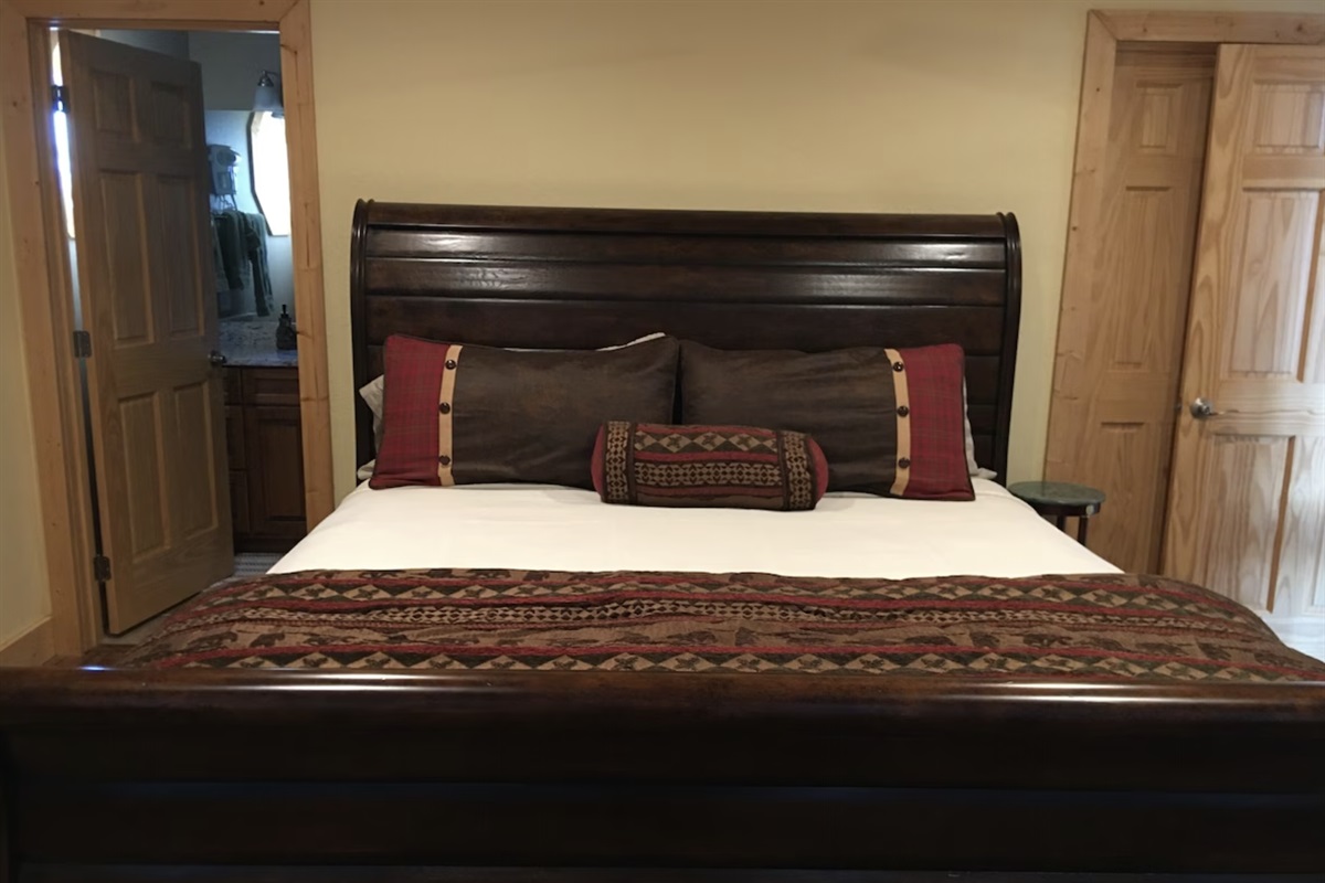 The Big Bear room has a large king bed and ensuite bathroom.