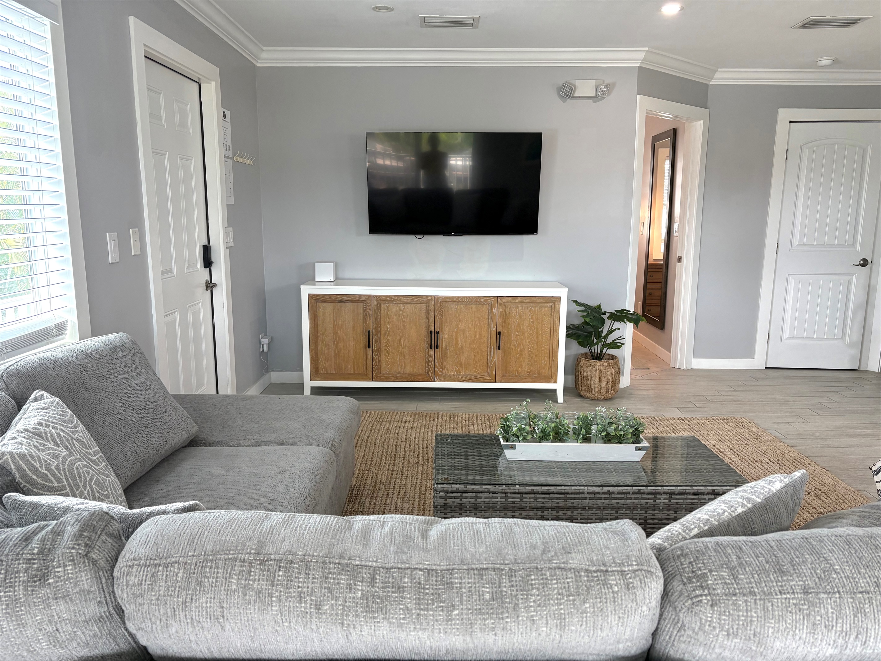 Vista (upper unit) Living Room