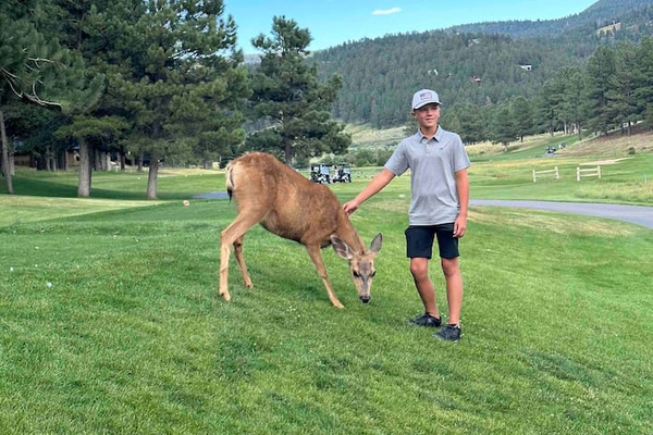 You never know who you will run into on the golf course 