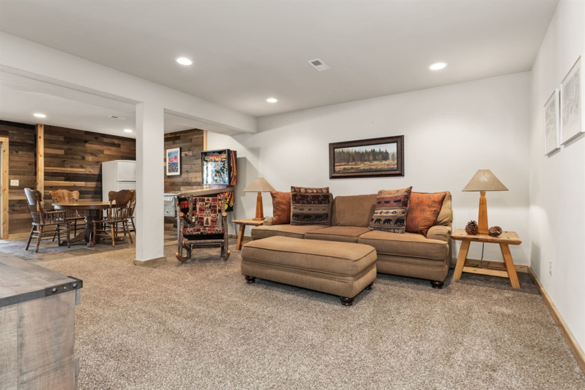 Ground Floor Living Area #3 – SmartTV 
