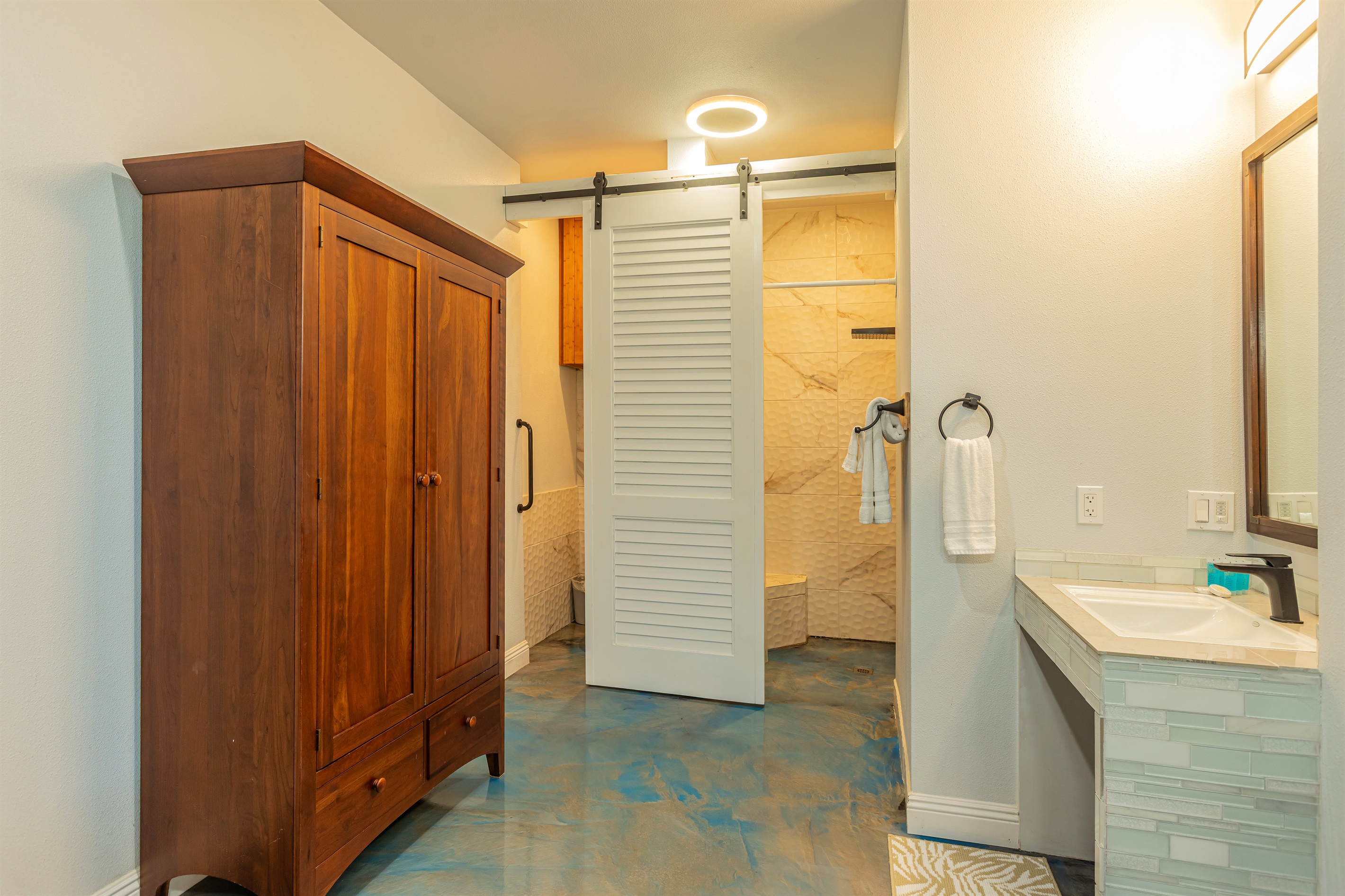 Fourth Bedroom/Studio Bath