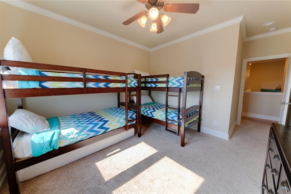 2nd Floor Bunk Room