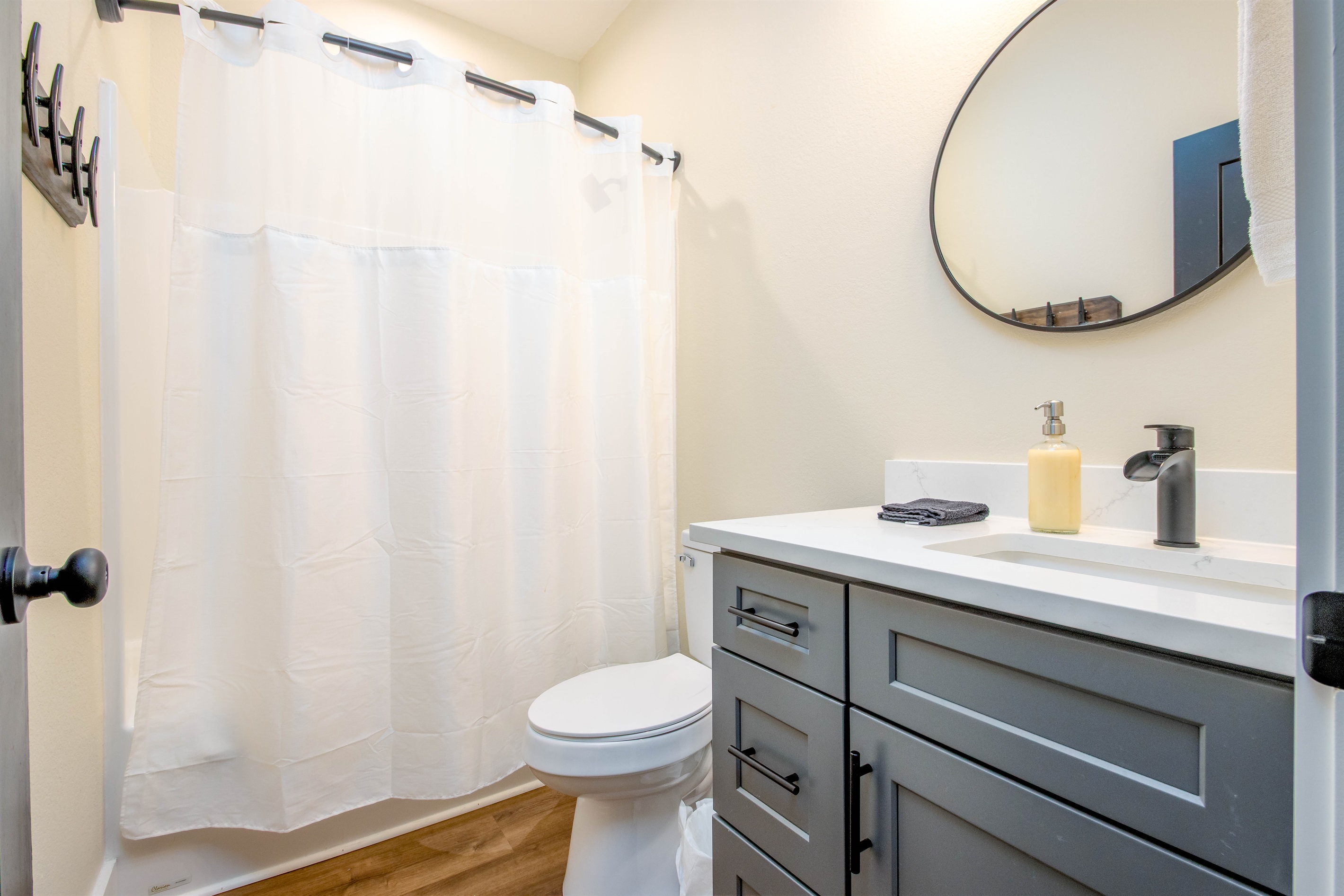 twin over queen bathroom