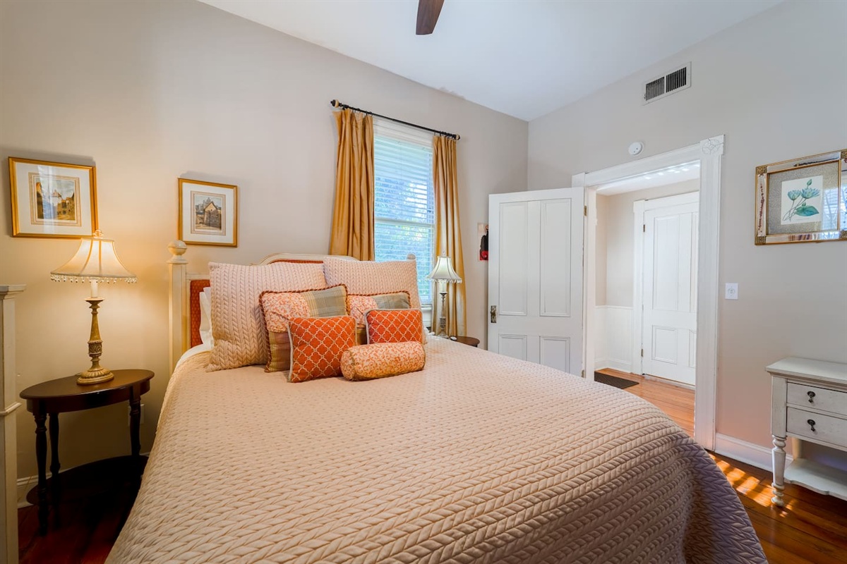 Queen Size luxurious bed/mattress with soft new linens for a well-rested sleep.