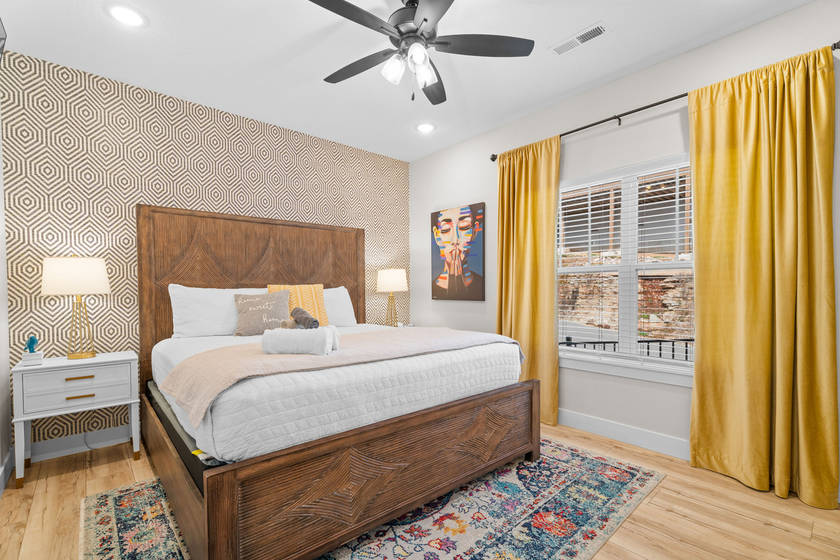 Master Bedroom 1 with King Size Bed