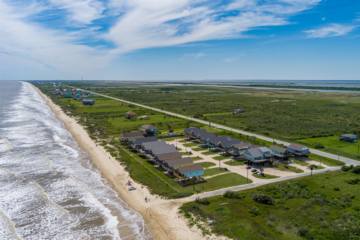 e9534269f8b74b5f915a8ea5aadc77a7 Large | Beachhouse | Texas | TX | Vacation Homes | Galveston | Crystal Beach | Kokomo | Breezy Days | Beachfront Elegance | Sunrise Serenity | Southern Sands Property Management, LLC