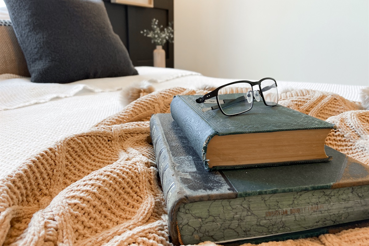 This is the perfect property to snuggle up with a good book!