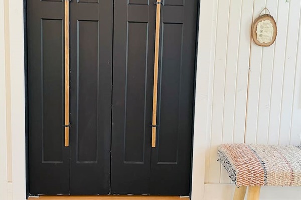 This treehouse offers a second mini fridge for your convenience