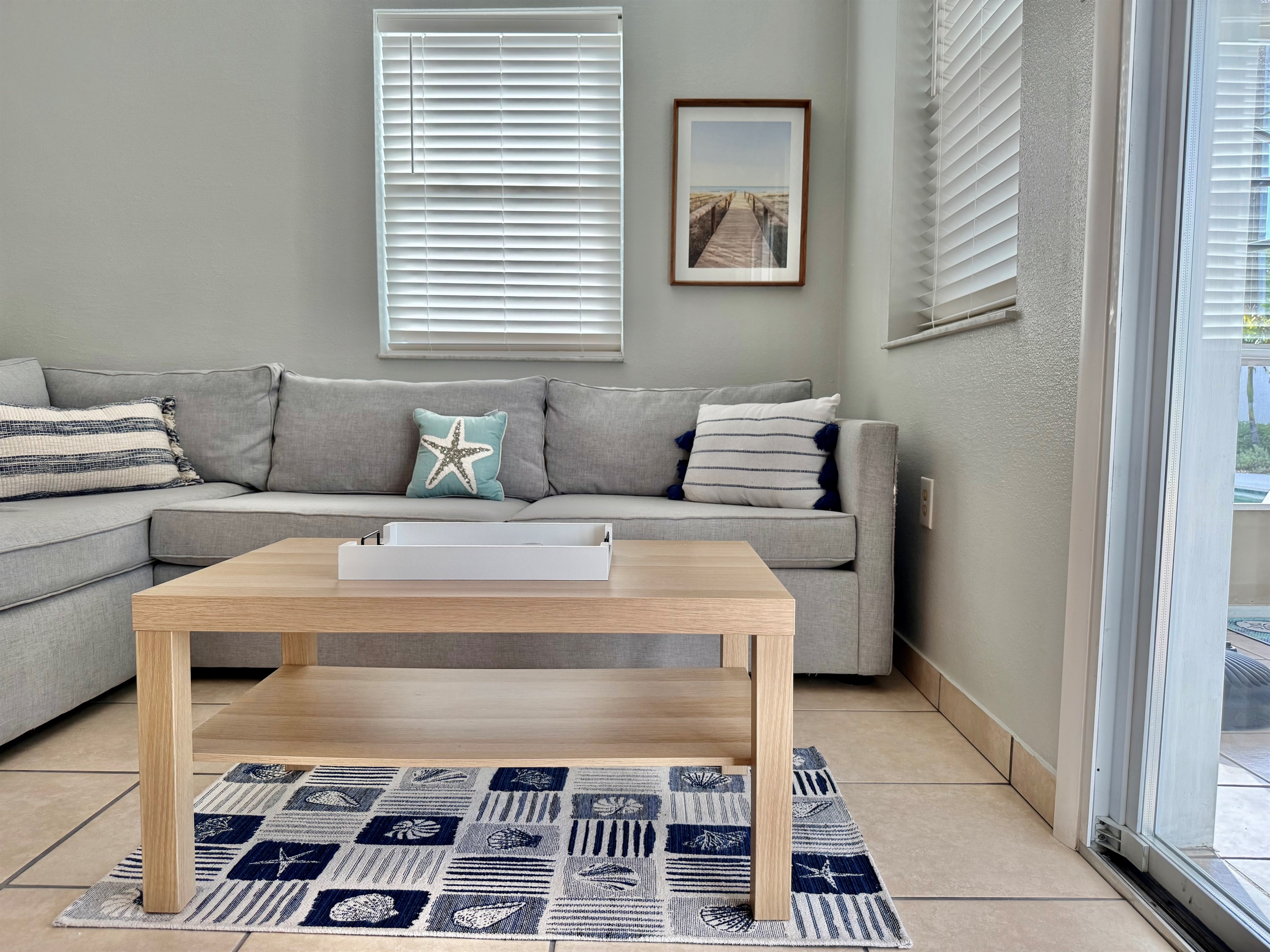 From the neutral palette to the decorative accents, this living area offers a calming environment you’ll love spending time in.