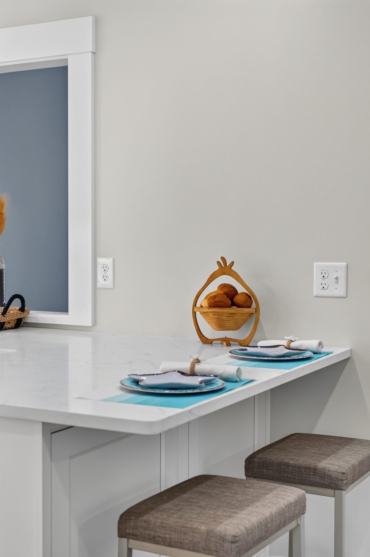 Convenient breakfast bar with comfortable seating—ideal for morning coffee or casual dining.