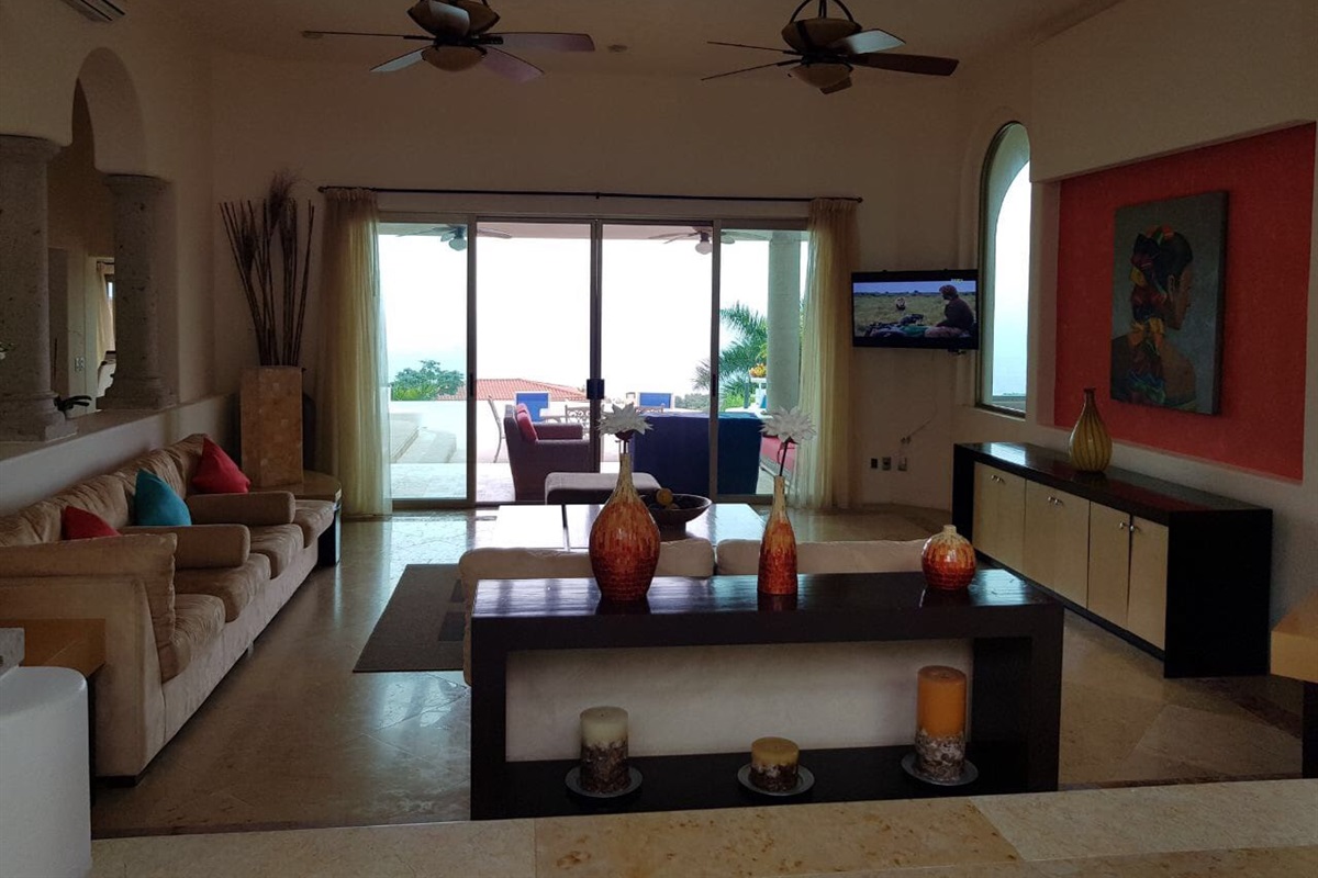 Main Living Room w Ocean View