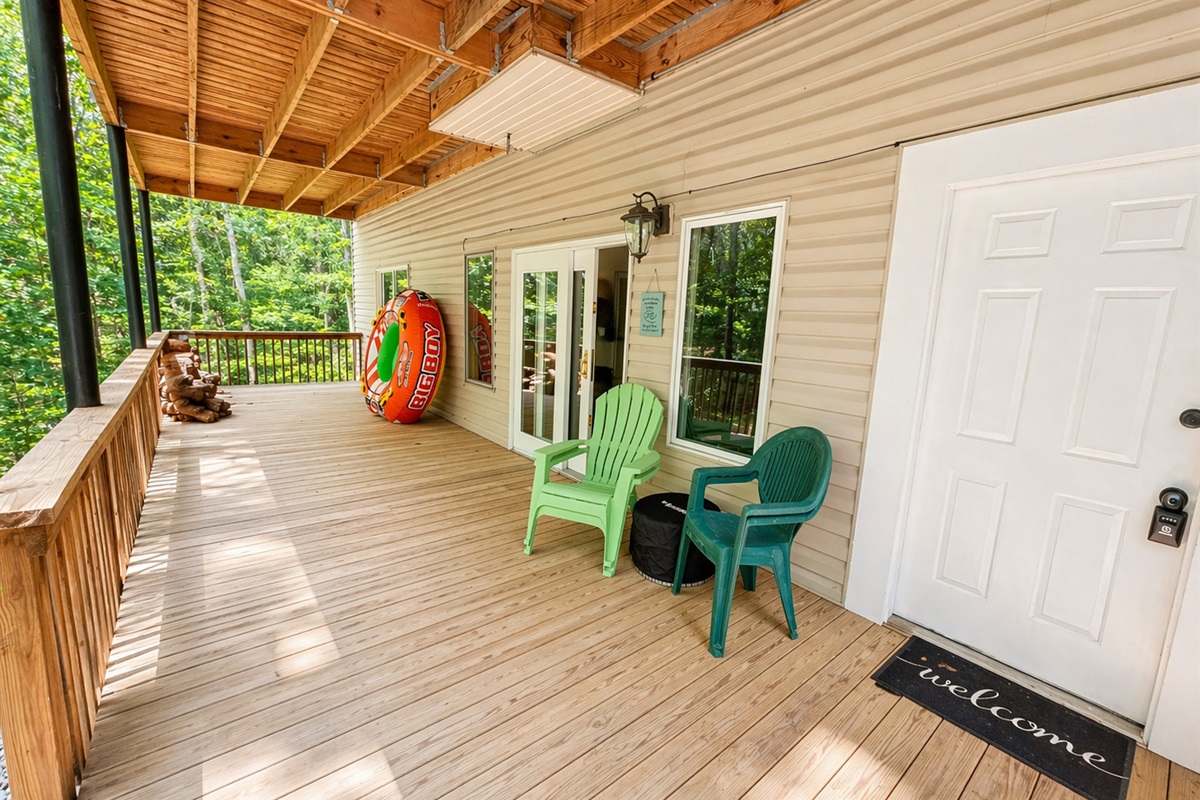 Bottom Porch with Boating Tube
