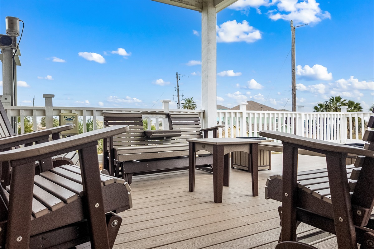 Deck lounging done right.