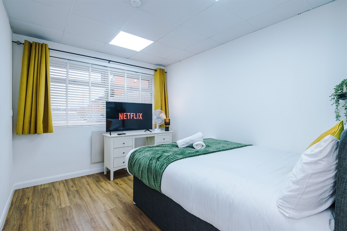 Bedroom 5 (Annex) benefits from a hotel comfort King sized bed which can be arranged into 2 single beds, ensuite and a smart TV with fast free WiFi throughout 