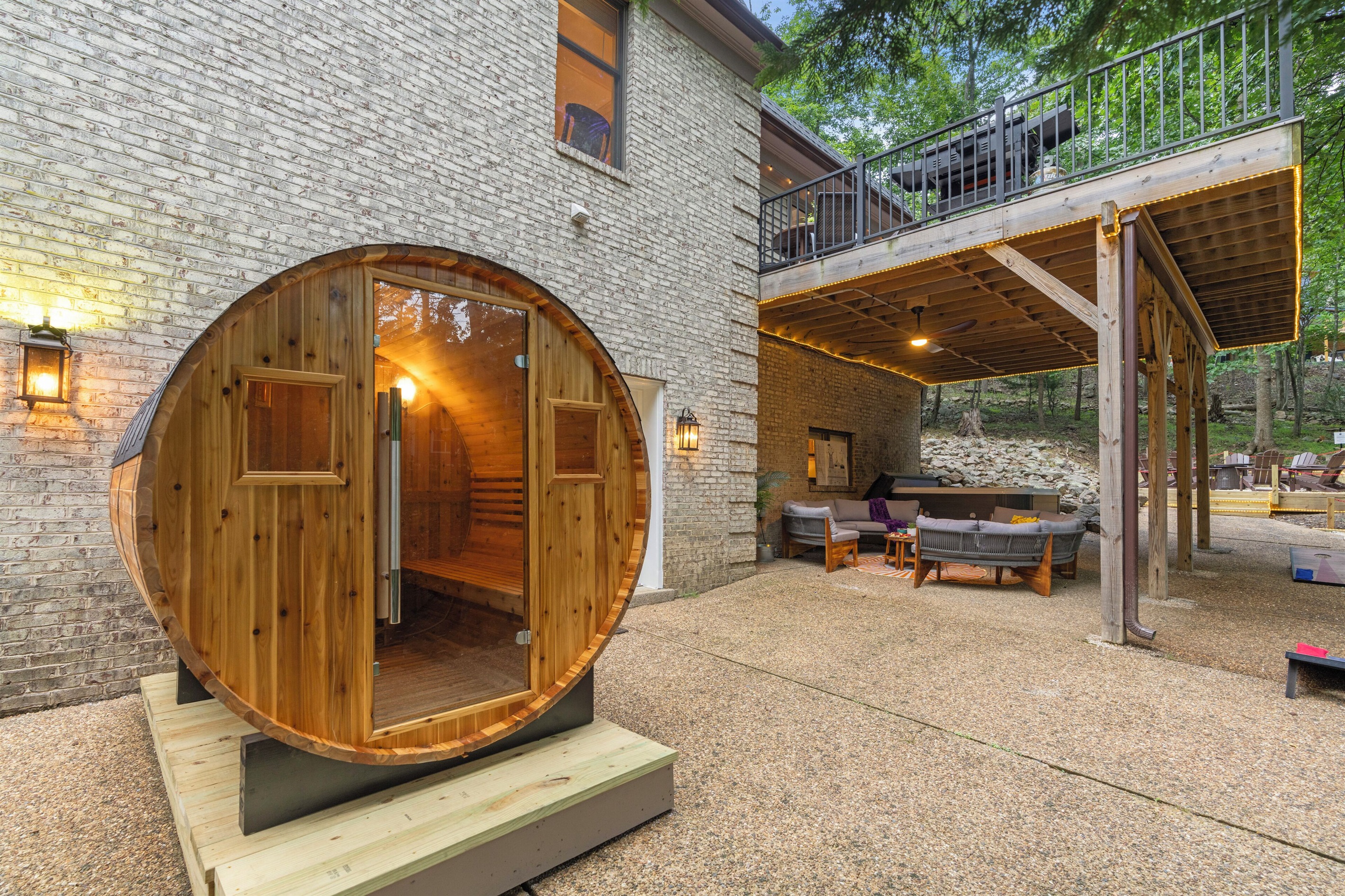 Cedar barrel sauna for 4
