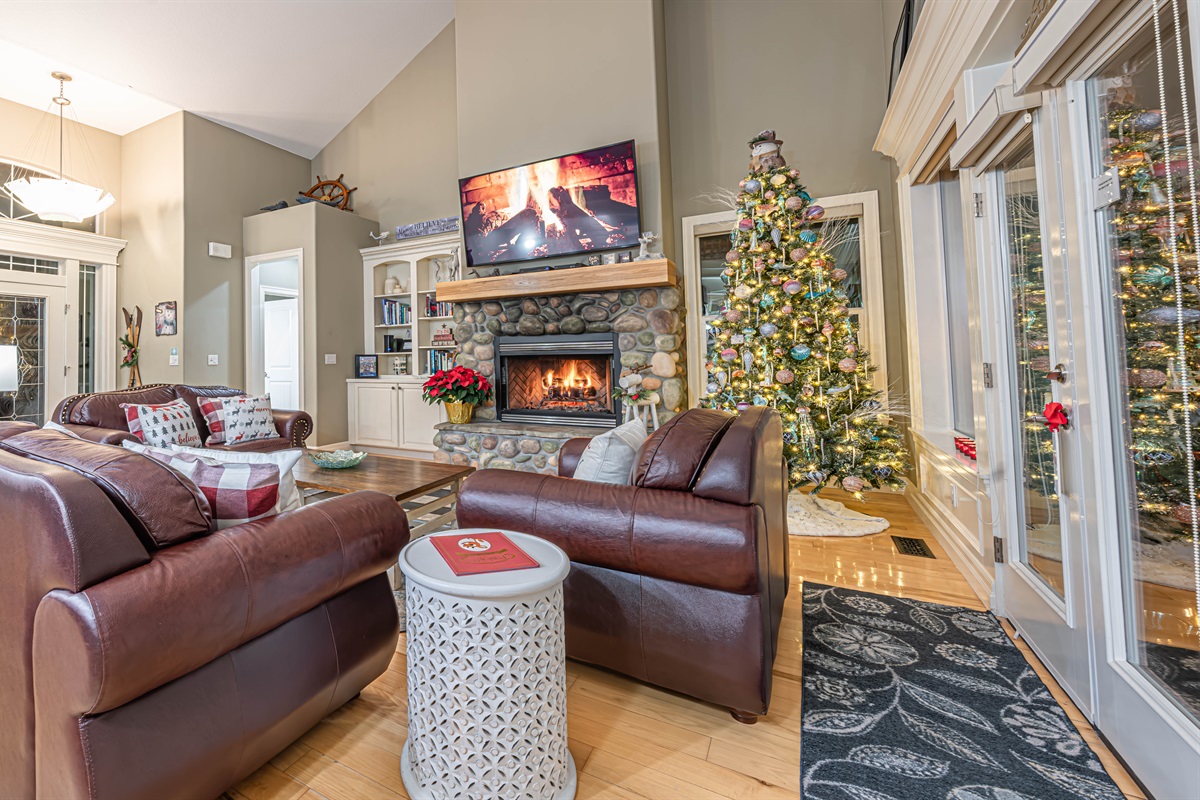 Blue Skye's Beach House is a perfect place to celebrate your Christmas Holiday and create lifetime memories!