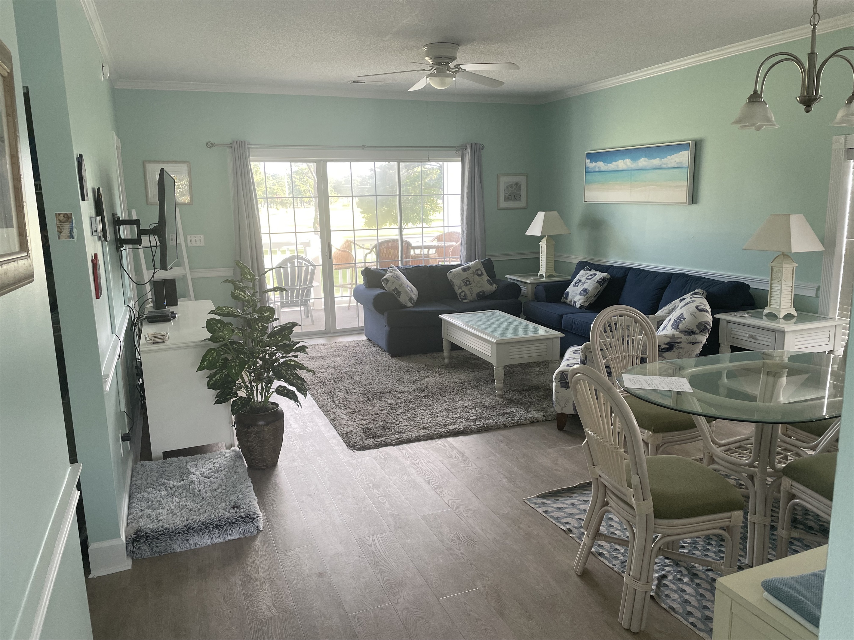 Living Room/Dining Room