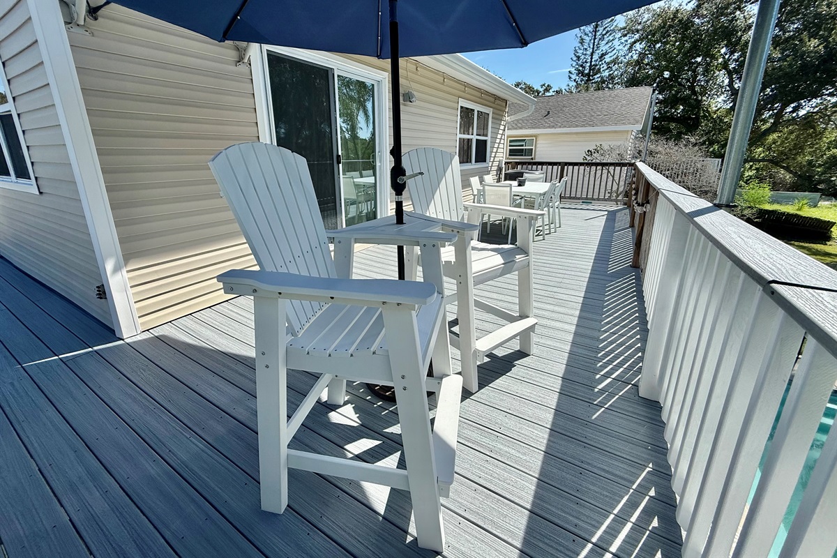 Elevated for privacy, this deck offers refreshing breezes and a peaceful spot to unwind.