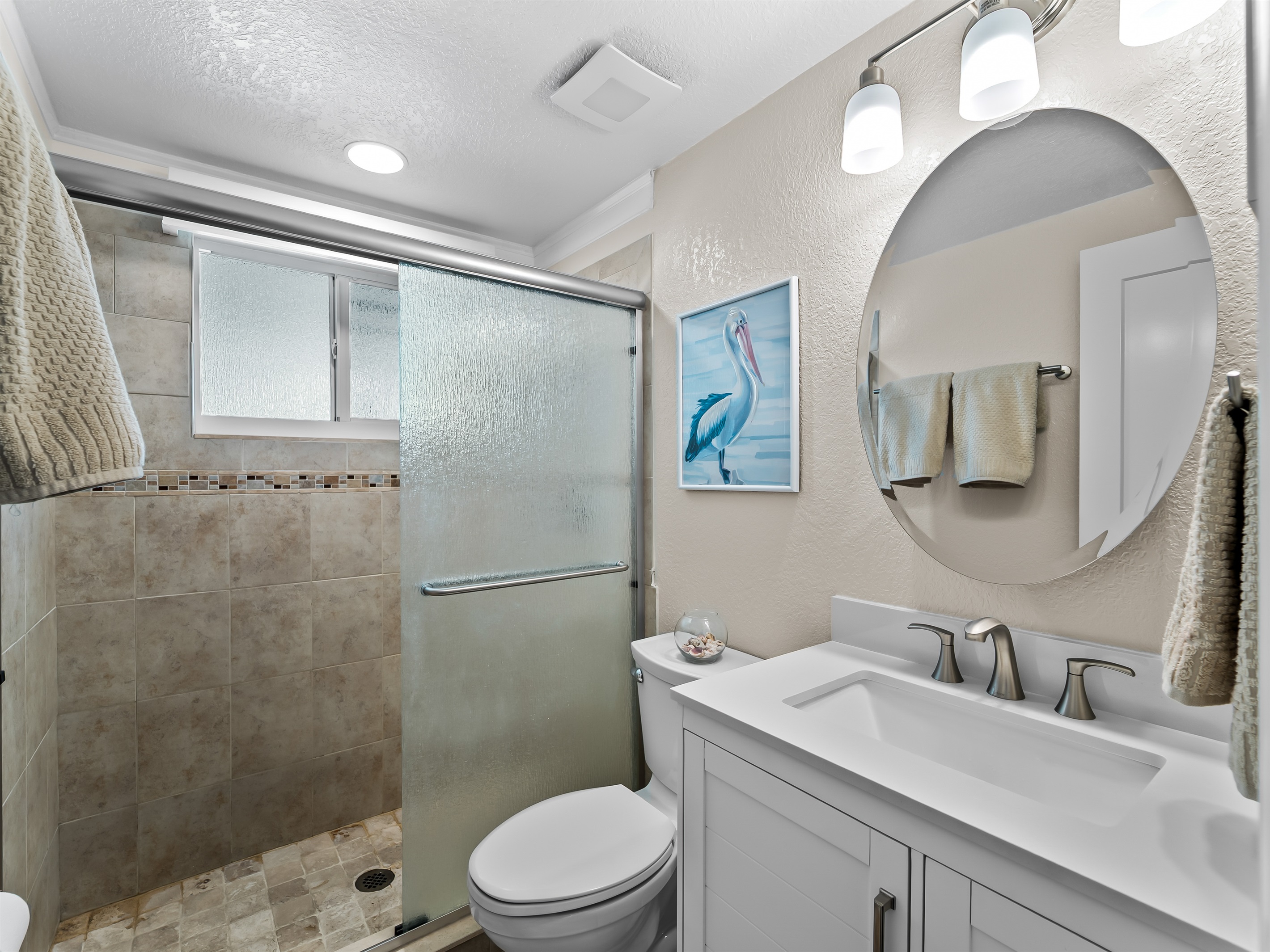 Full Main Bathroom