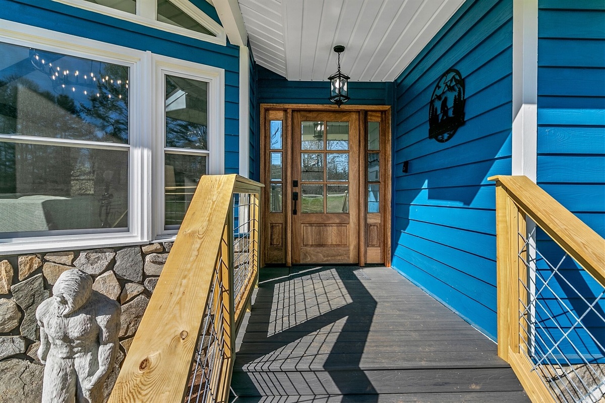 Steps to front entrance