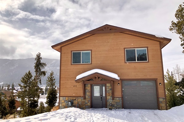 Snowmobilers Welcome! Photo from previous winter (2021)