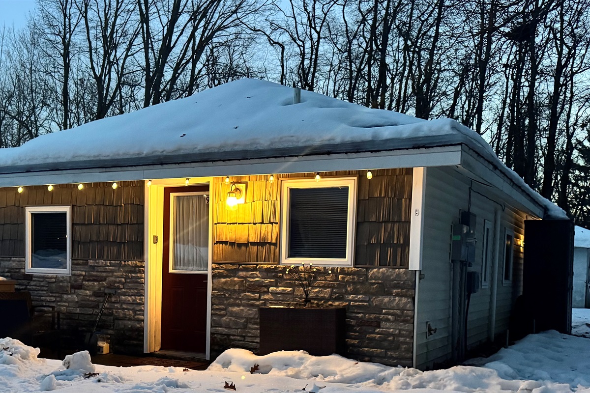 Step into The Duet cottage and enjoy a cozy winter get away.