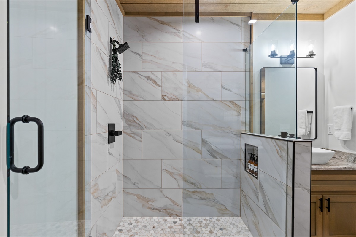 A cozy space to reset, featuring a clean design and all the essentials.