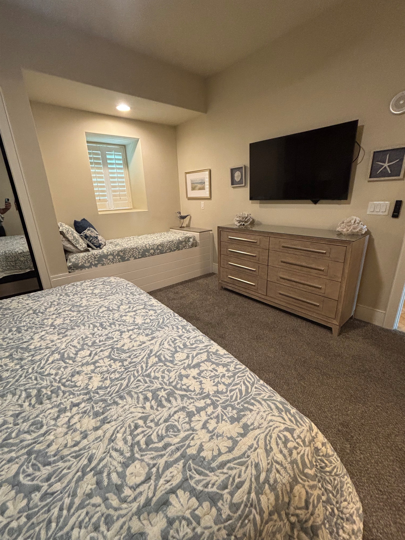 Second King Bedroom extra twin bed