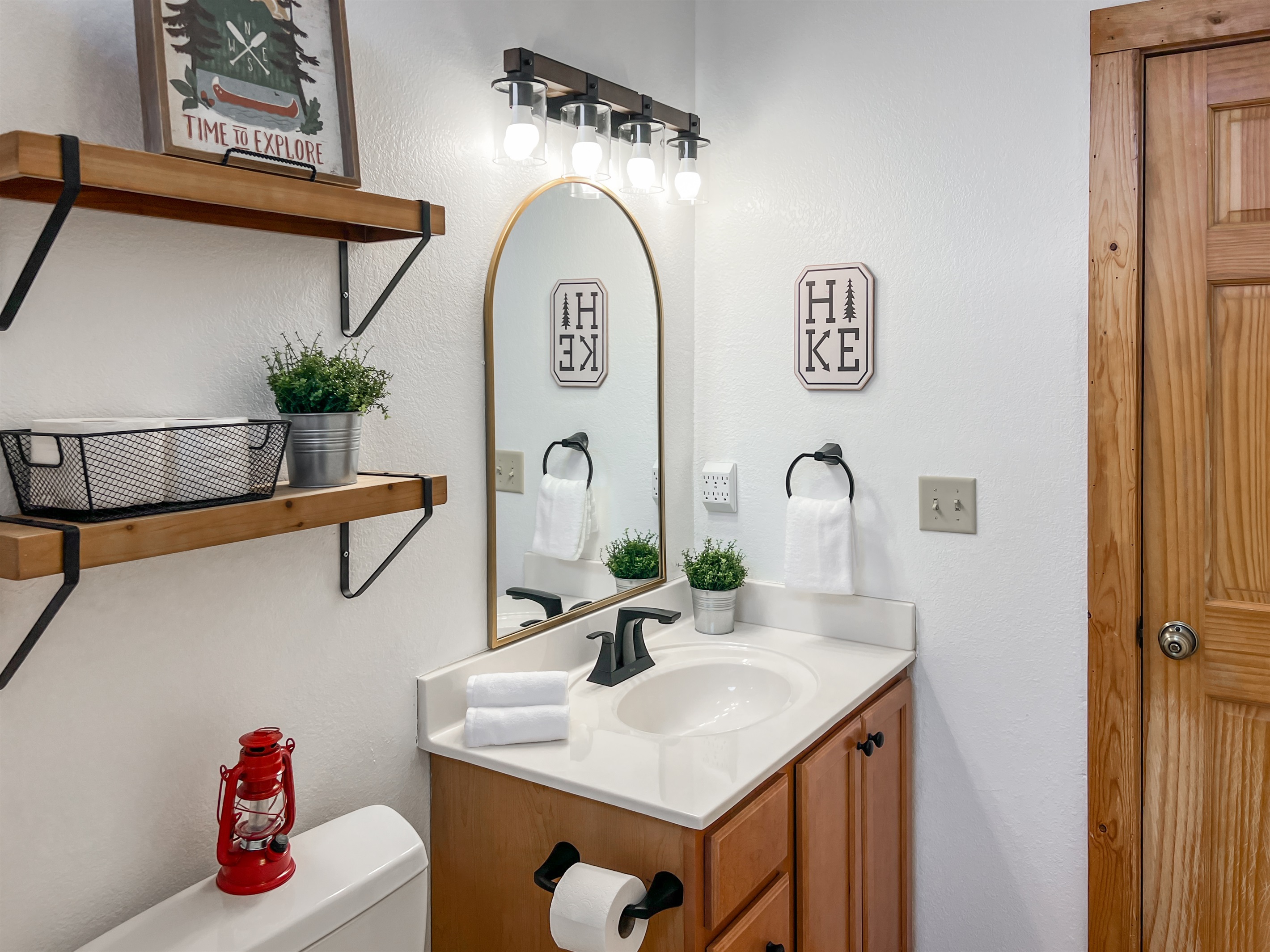 2nd Floor Bathroom