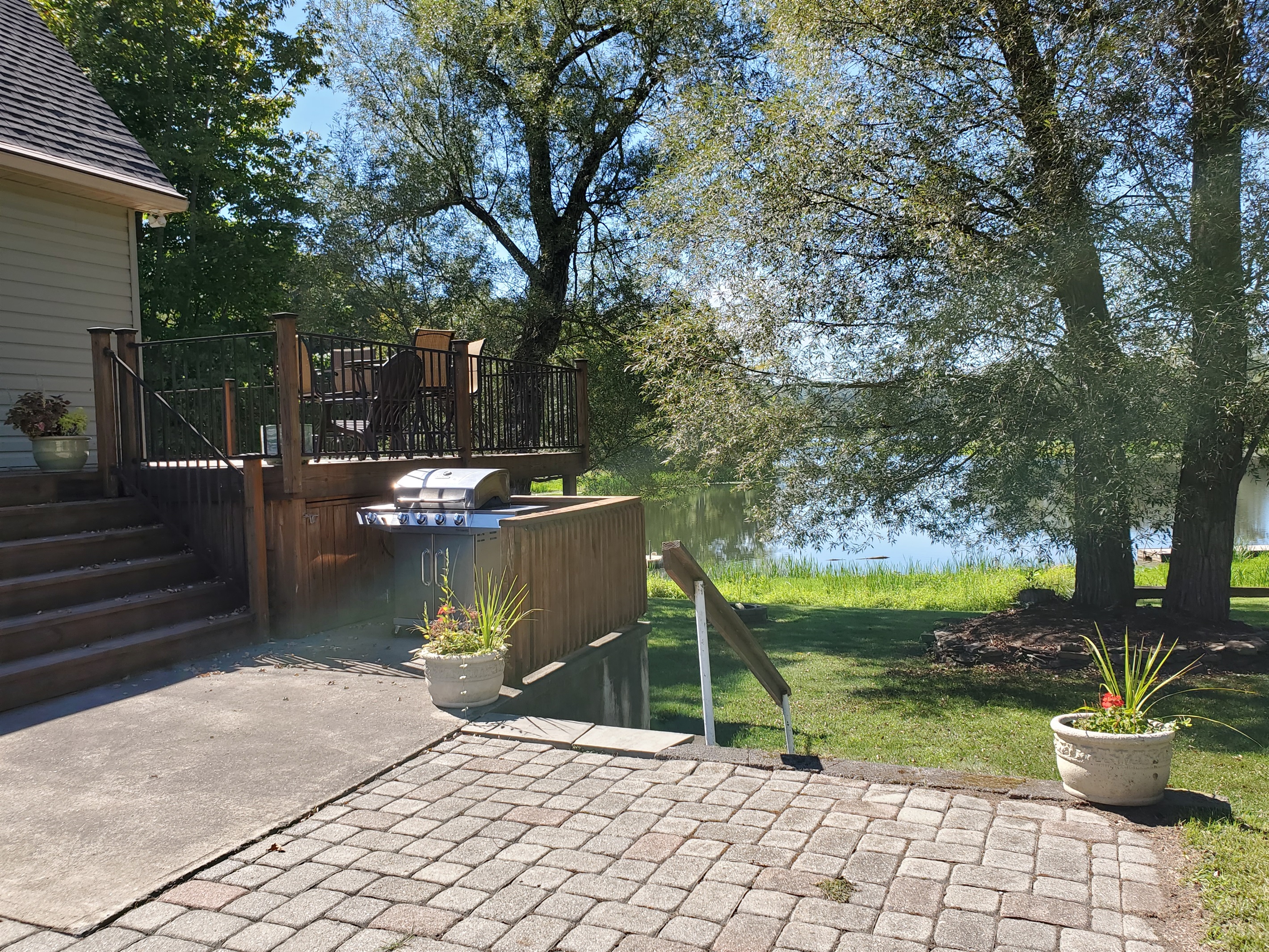 Stairs down to lower lawn/waterfront